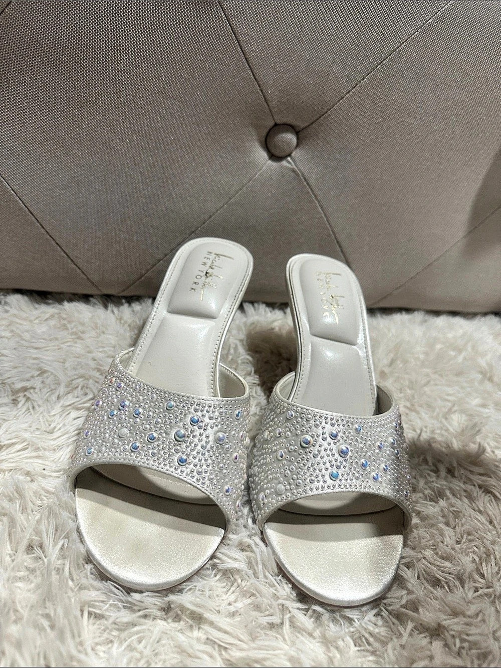 Nicole Miller New York Embellished White Heels US 7.5